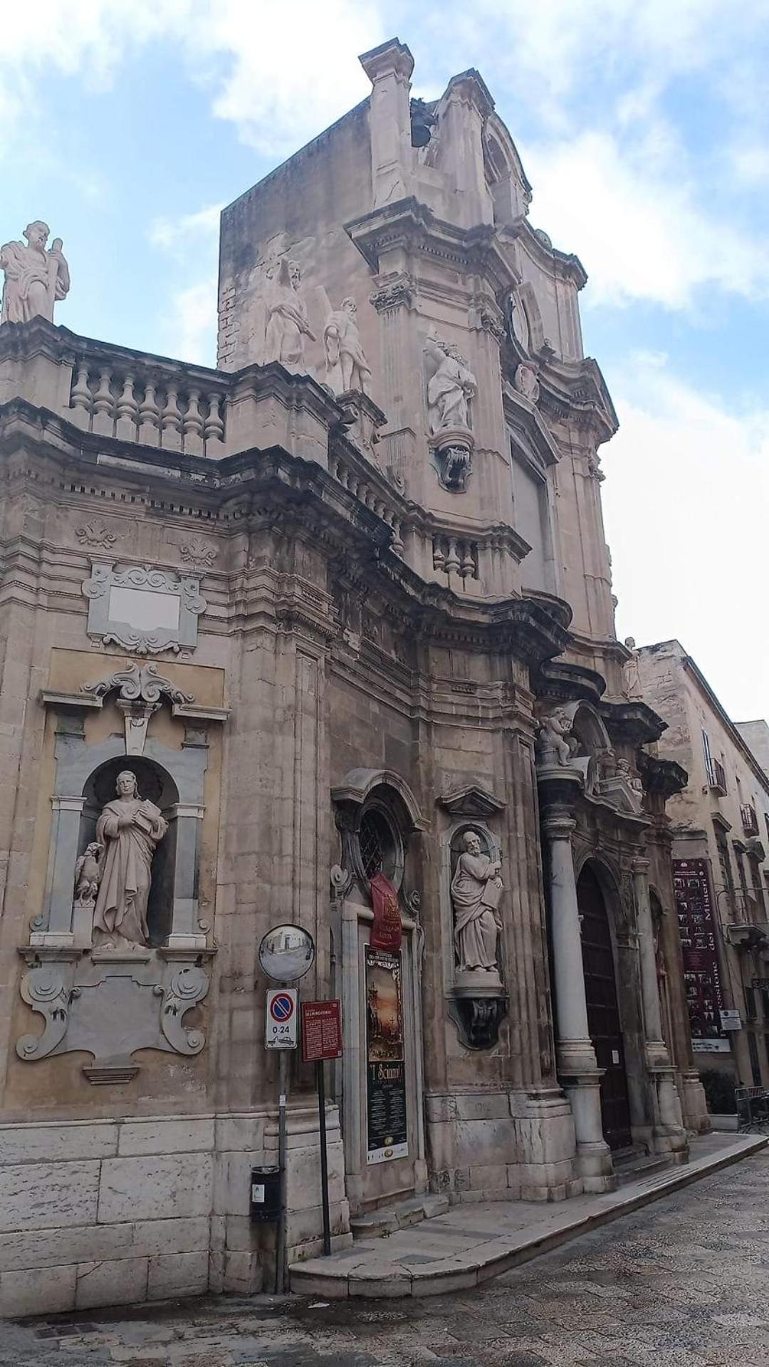 Apartamento La Casa Di Paoletta A Due Passi Dal Mare Trapani Exterior foto