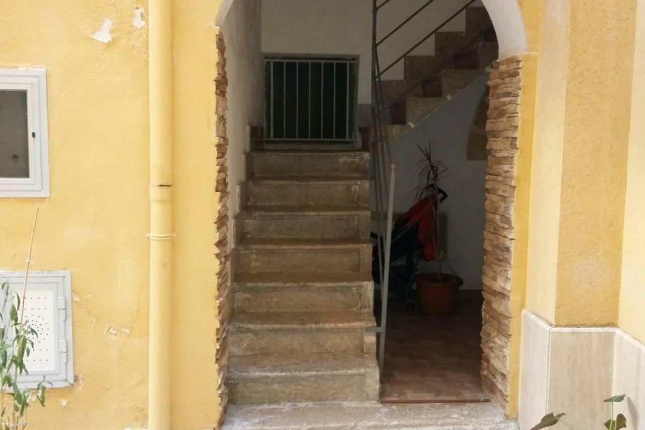Apartamento La Casa Di Paoletta A Due Passi Dal Mare Trapani Exterior foto